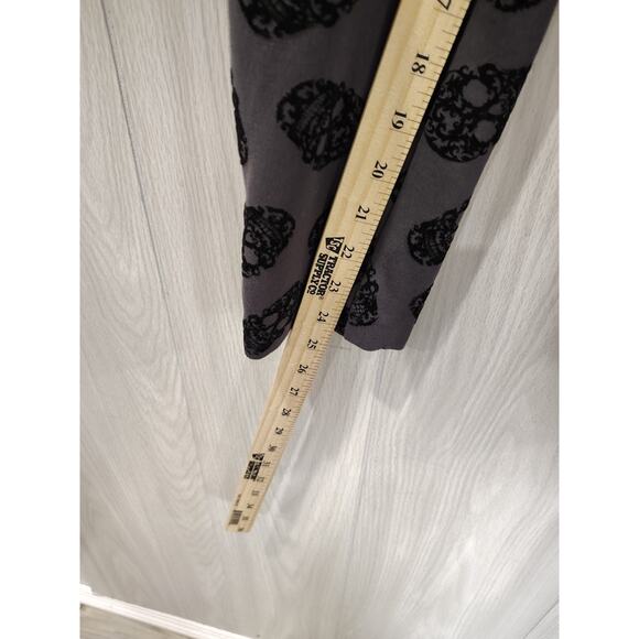 Torrid Pixie Black Flocked Skull Print Pants 1R Whimsigoth Festival Punk Goth - Picture 7 of 8